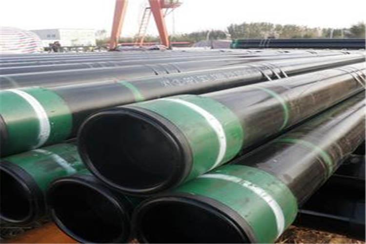 表面預(yù)處理合格的厚壁石油套管應(yīng)盡快涂刷底漆，間隔時(shí)間不得超過(guò)4小時(shí)